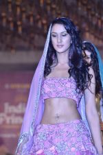 at Atharva College Indian Princess fashion show in Mumbai on 23rd Dec 2011 (62).JPG